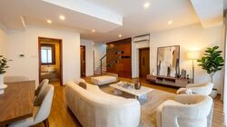 Lornie Road (D11), Terrace #582114211